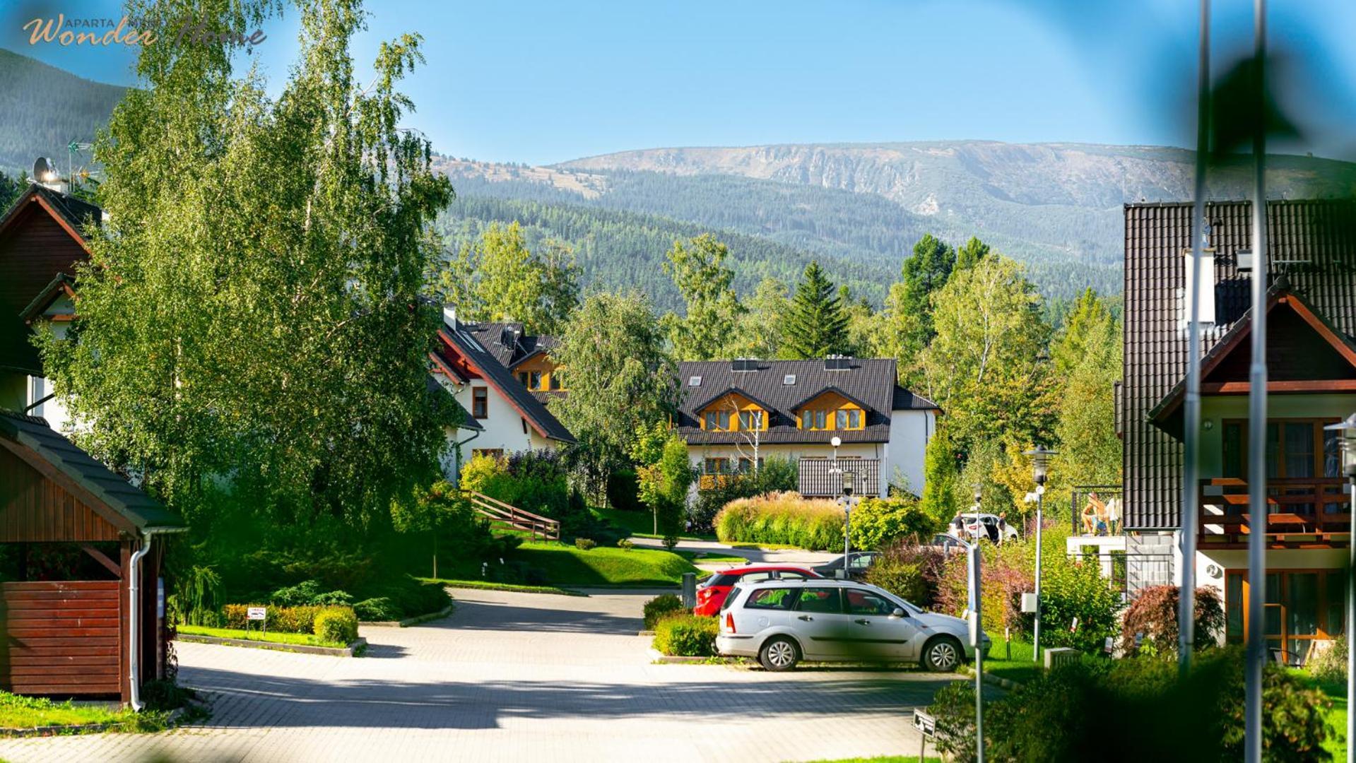 Wonder Home - Domki Gorskie Na Osiedlu Dozorowanym, Z Kominkami I Placem Zabaw Karpacz Exterior foto